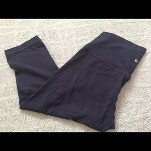 Lulu lemon Align Capris 19"